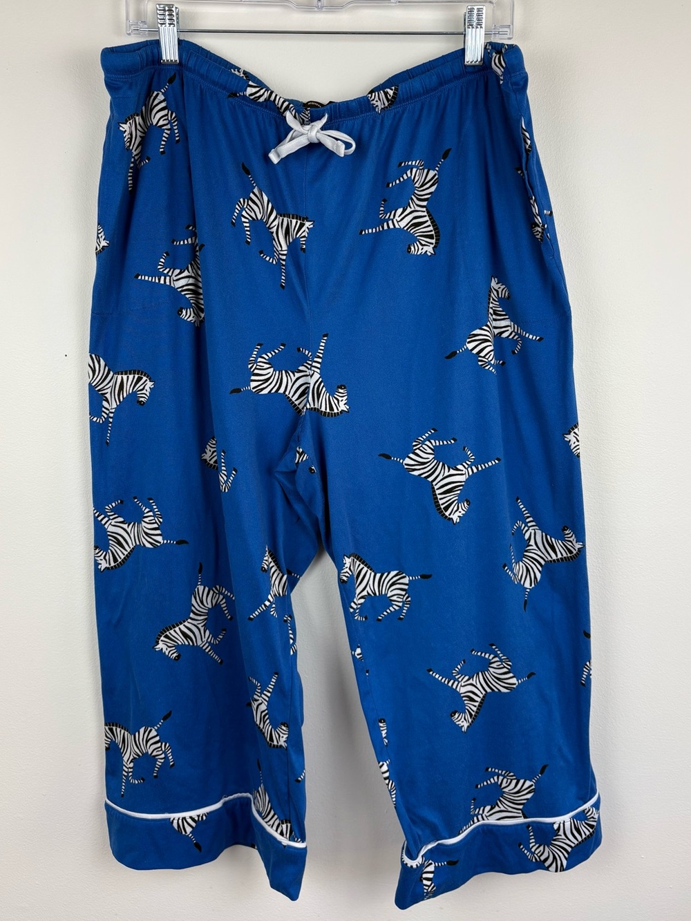 Room Service Blue Zebra Print Short Sleeve Cropped Pants Pajama 2PC Set XL EUC - Picture 7 of 13